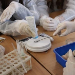 STEAM în acțiune- „Chimia zâmbetului tău”